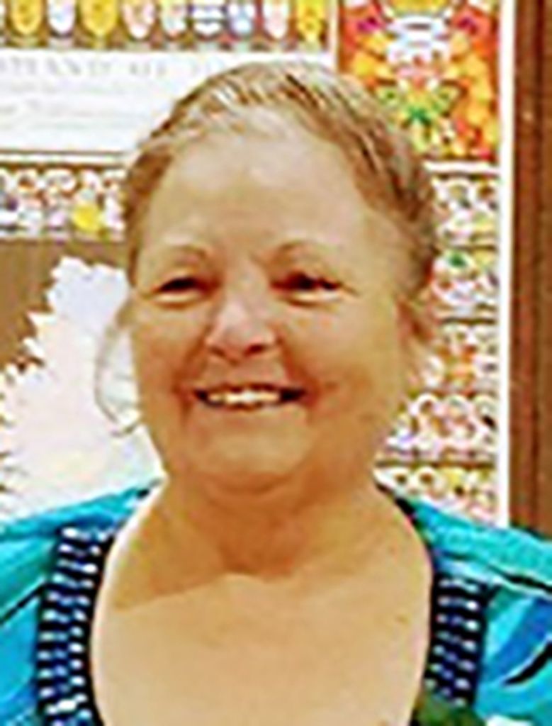 Cresentia "Cris" Lasyone