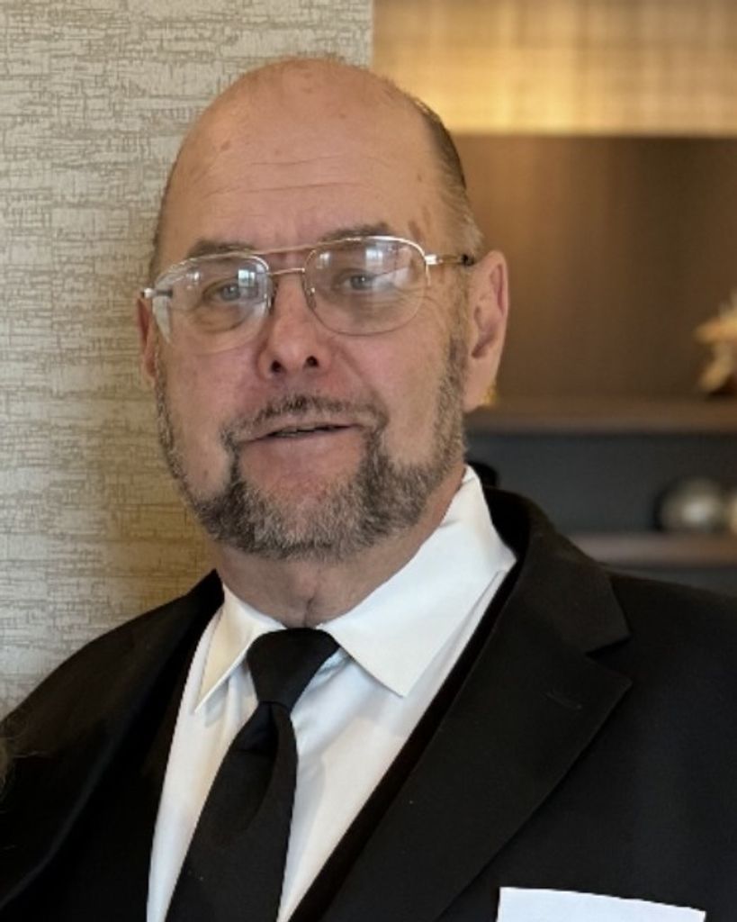 John Kosuth Profile Photo