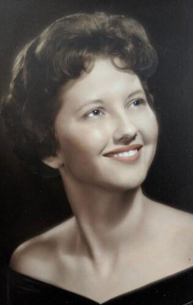 Donna Elaine Strowmatt Profile Photo