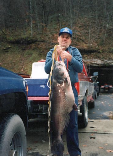 Hobert Morgan photo gallery thumbnail 21 of 43