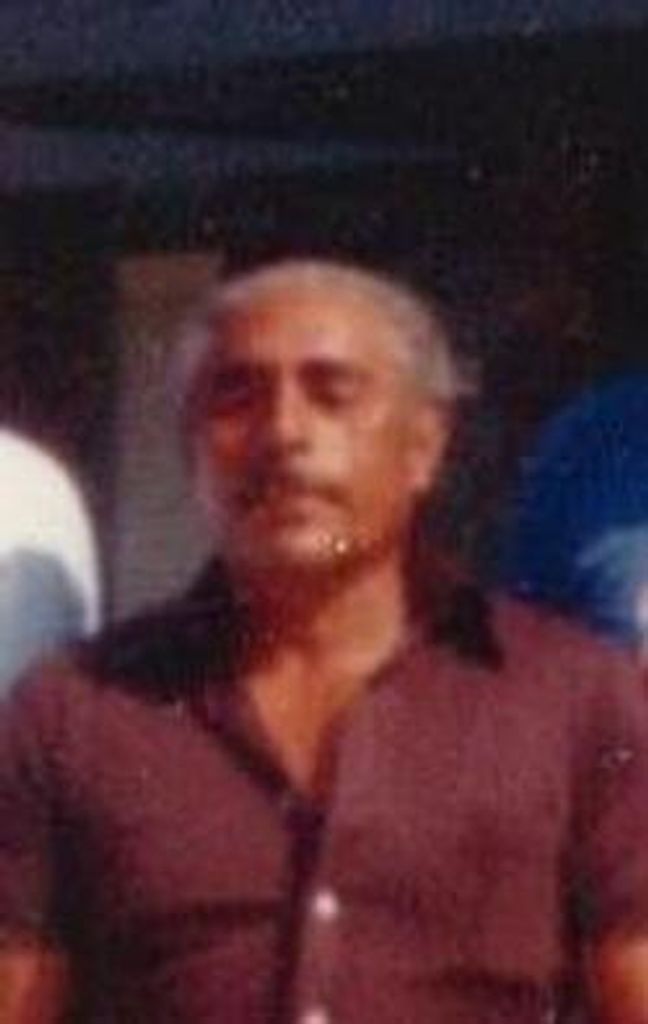 Carlos B. Hernandez Profile Photo