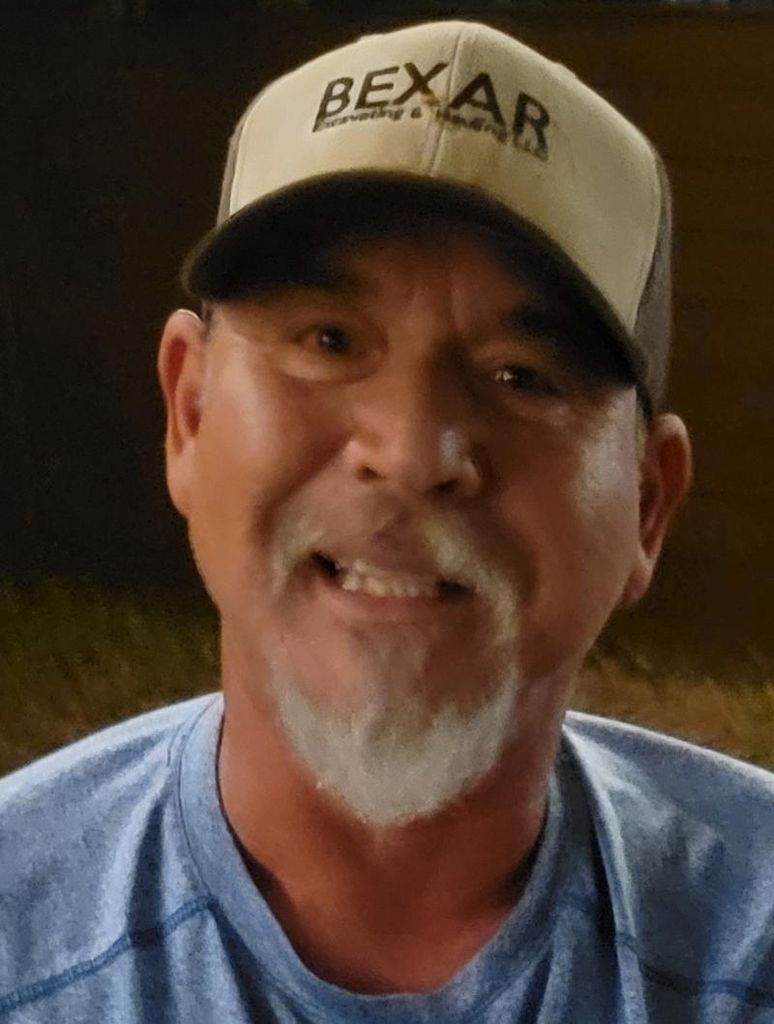 Larry Soto Profile Photo