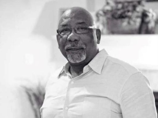 Pastor Vernon Maxwell Jones Jr. photo gallery thumbnail 1 of 20