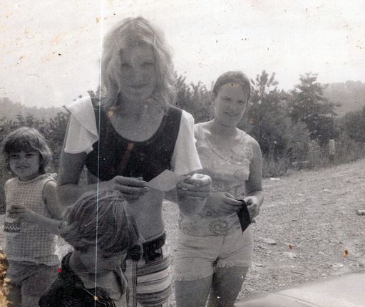 Oma Sue (Holland)  Nantz photo gallery thumbnail 3 of 75