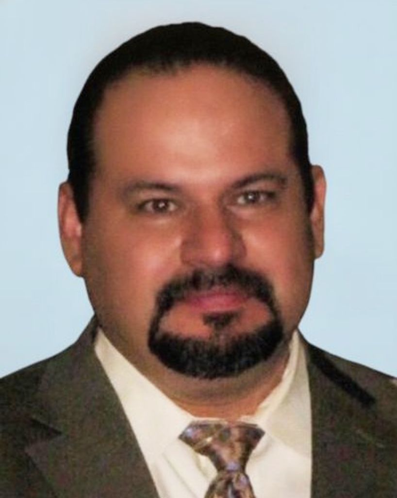 Luis Santiago Solano Profile Photo