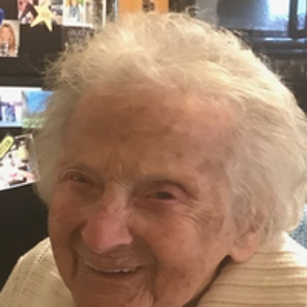 Carmela "Carrie" Chipello (Tiani)