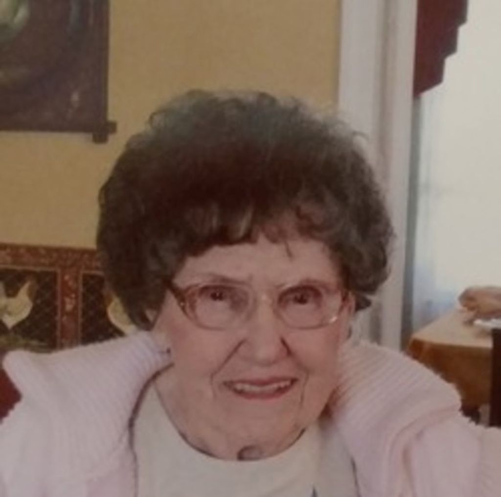 Anne Poelzl Profile Photo