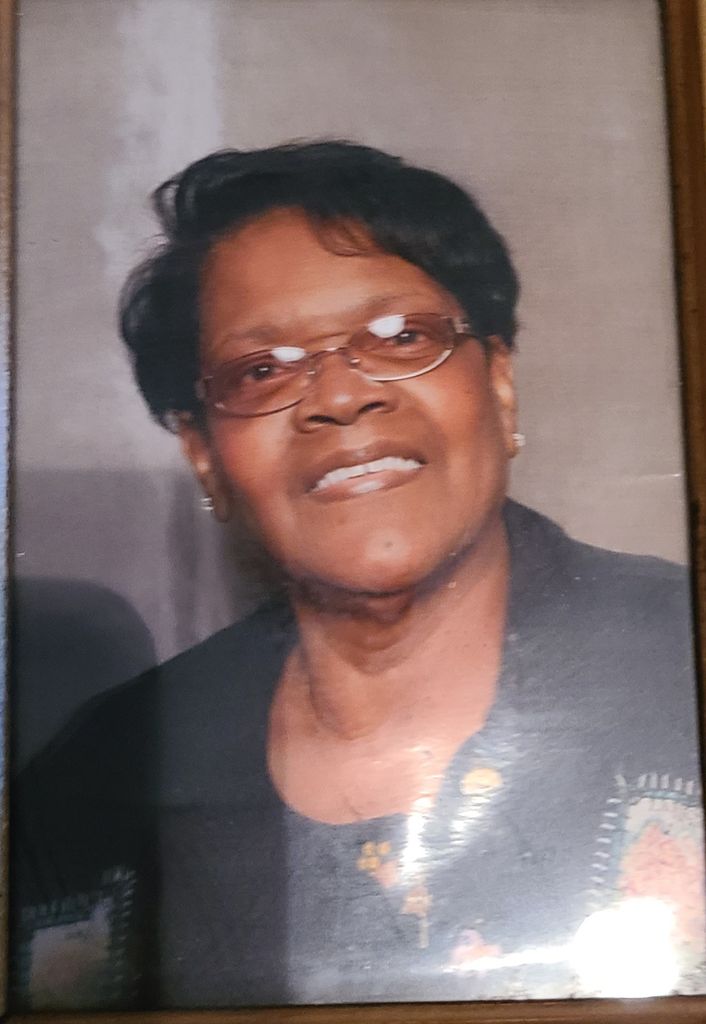 Gladys Jones Profile Photo