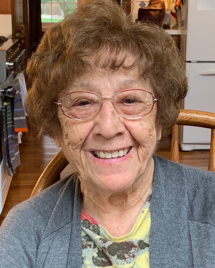 Mary Louise Halberg Profile Photo