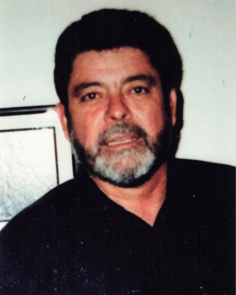 Leo R Casaus