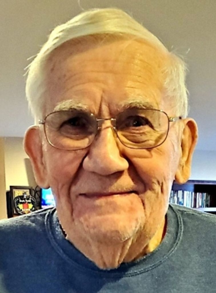 Daniel J Filipski