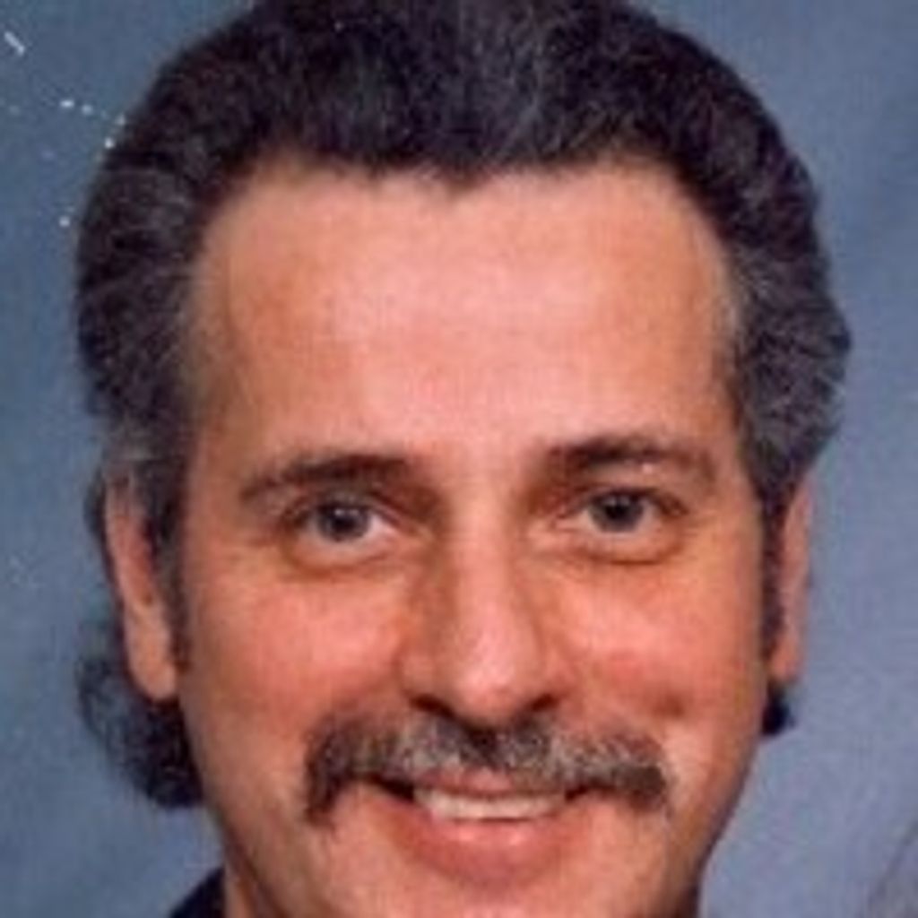 Daryl  Edward Barlow