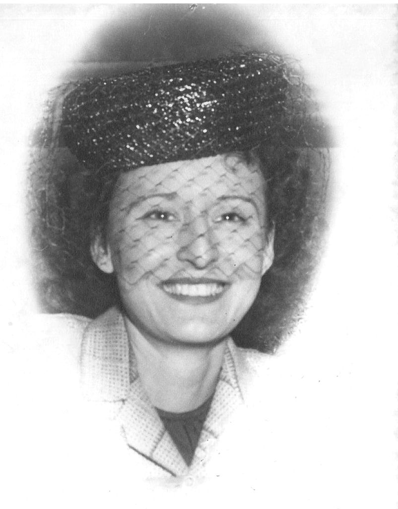Monez  Helen Oehl