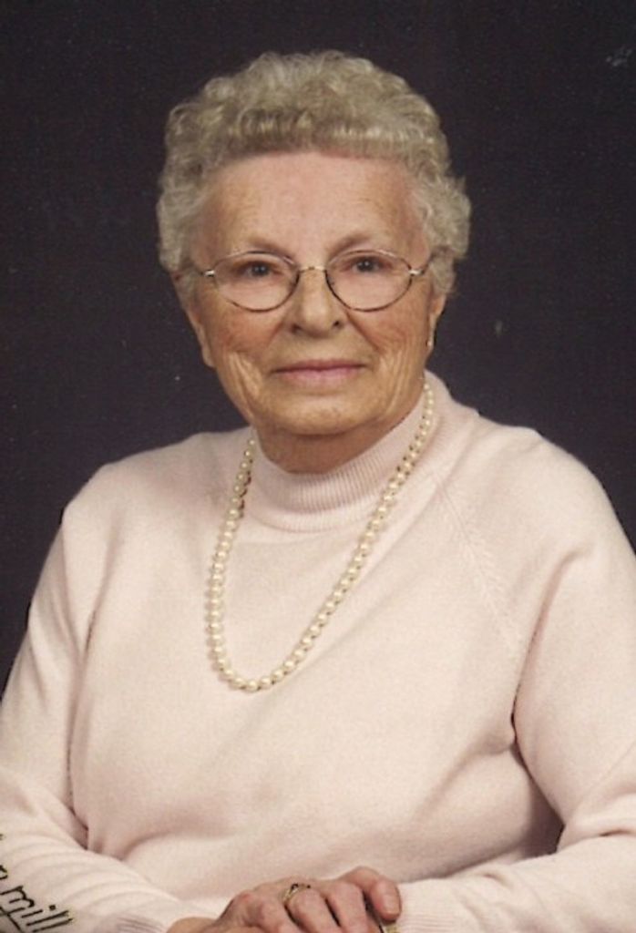 Evelyn Dean Profile Photo