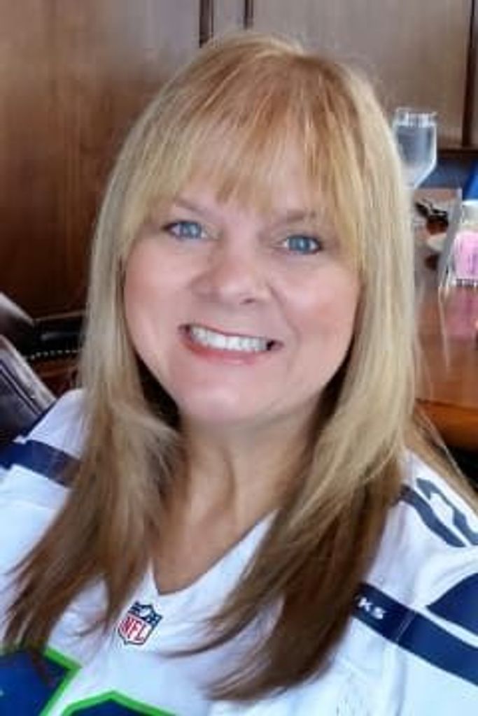 Robina Lynn Golden Profile Photo