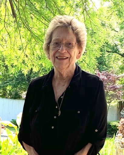 Elizabeth Coale Bass Profile Photo