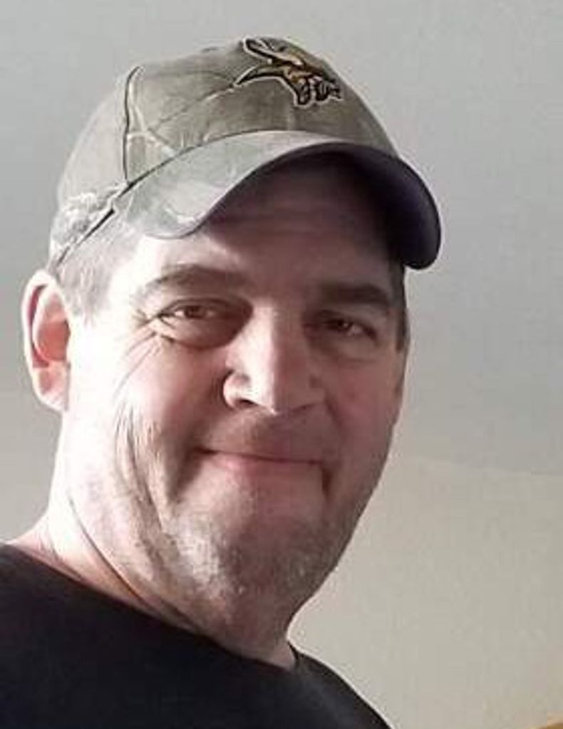 Thomas Farnham Profile Photo