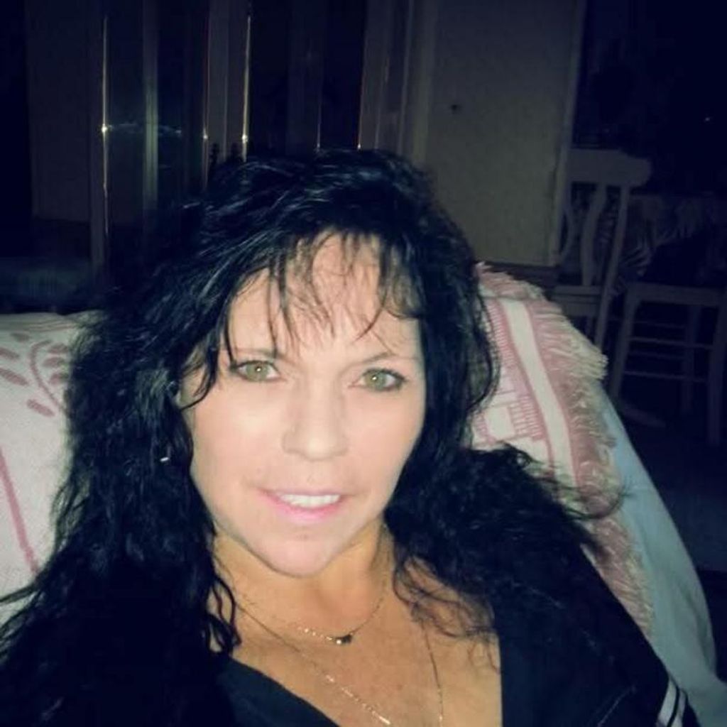 Kelly Michele Douglas Profile Photo