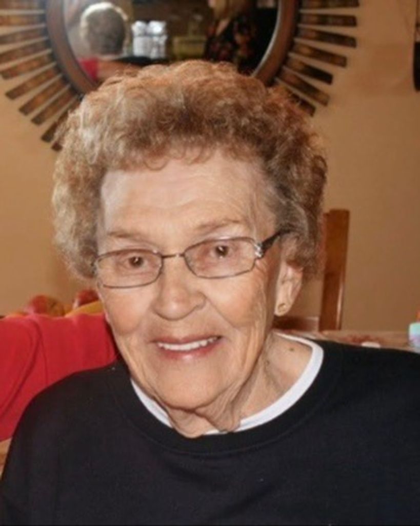 Maxine Rose Bredahl Profile Photo