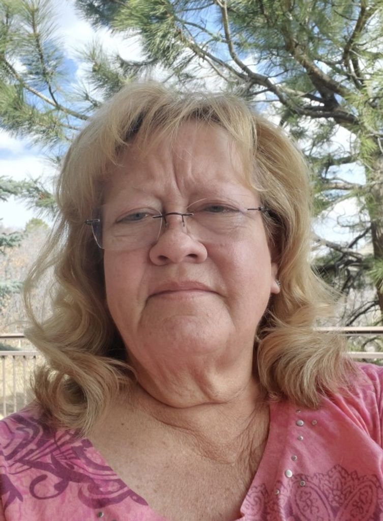 Kris M (Okerlund) Rosenbaum