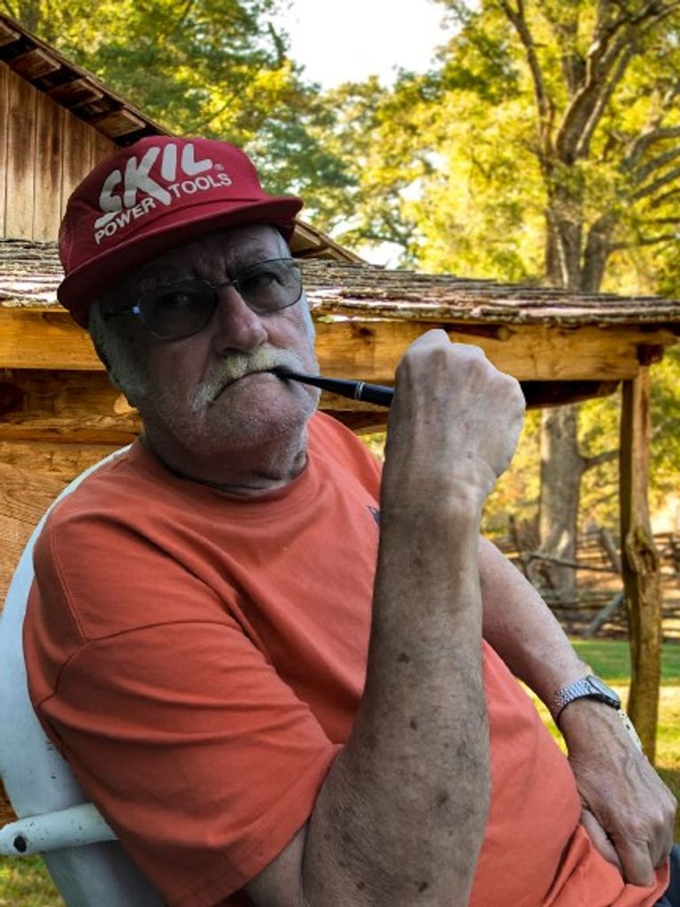 Larry Woodall Profile Photo