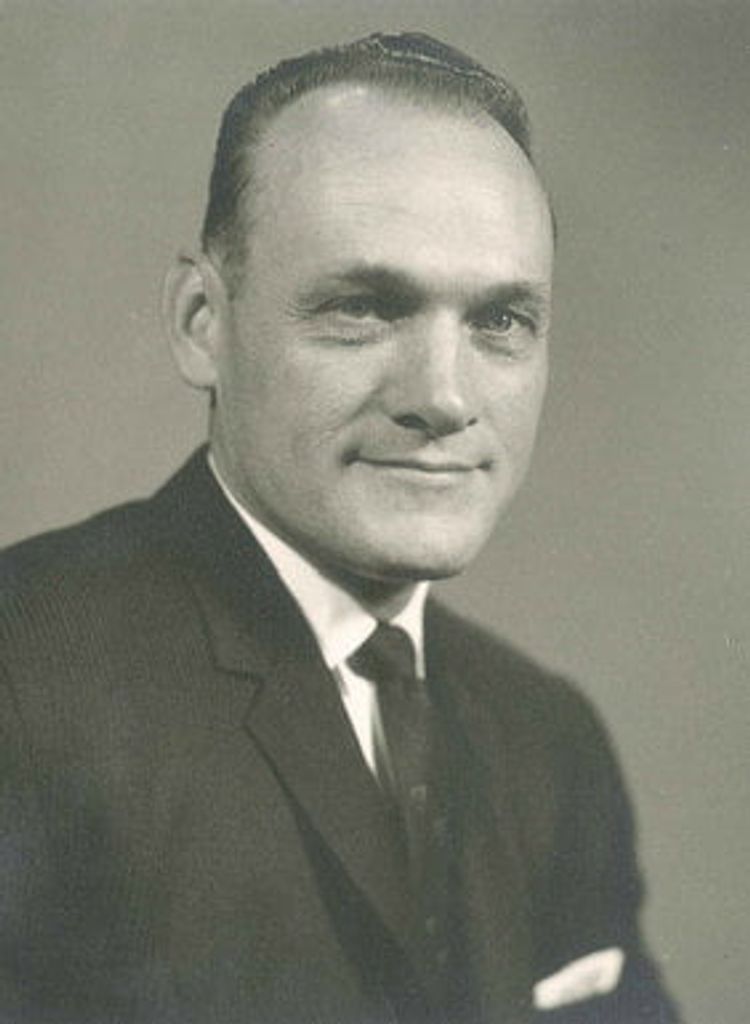 Hollis Newton Cropper Profile Photo