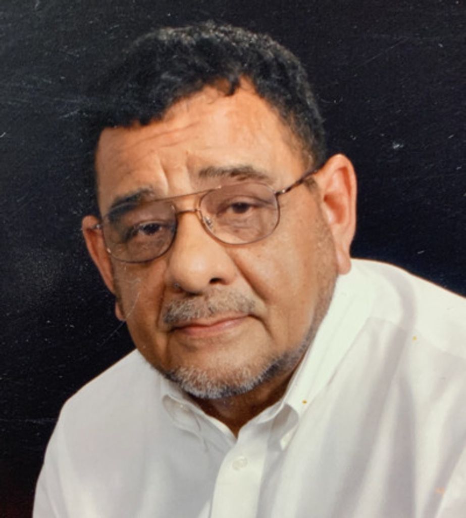 Manuel I. Longoria Sr. Profile Photo