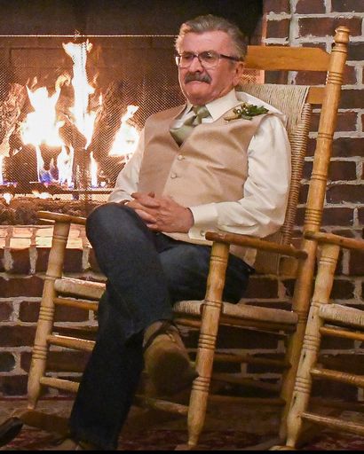 Douglas Elin Mackay's obituary image