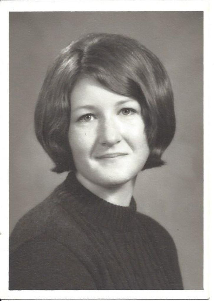 Rae Della Cravens Profile Photo