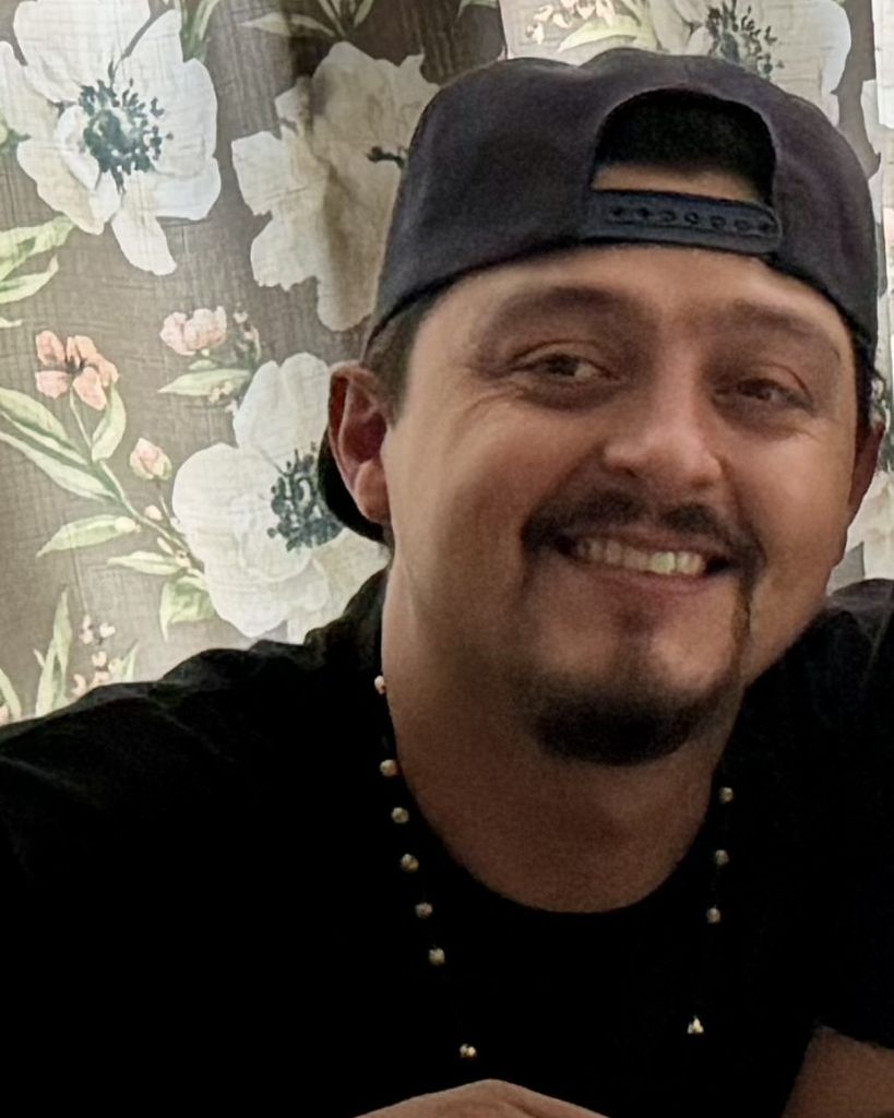 Robert Montenegro Profile Photo