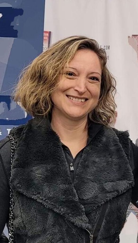 Rachel Elizabeth Vielmas Profile Photo