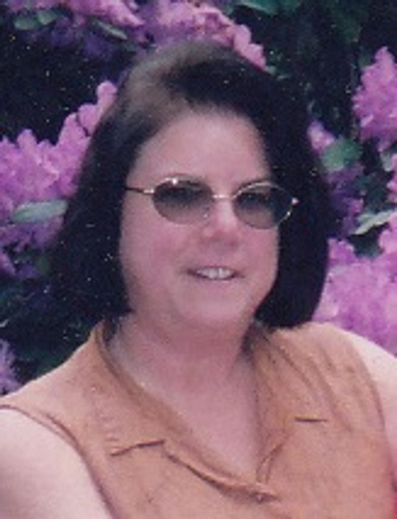 Lisa (Tucker)  Crowe Profile Photo