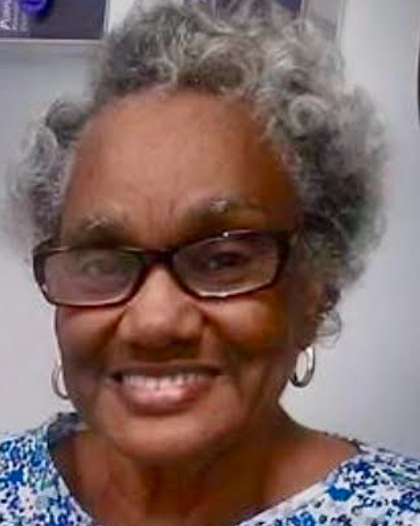Lorenia Mason