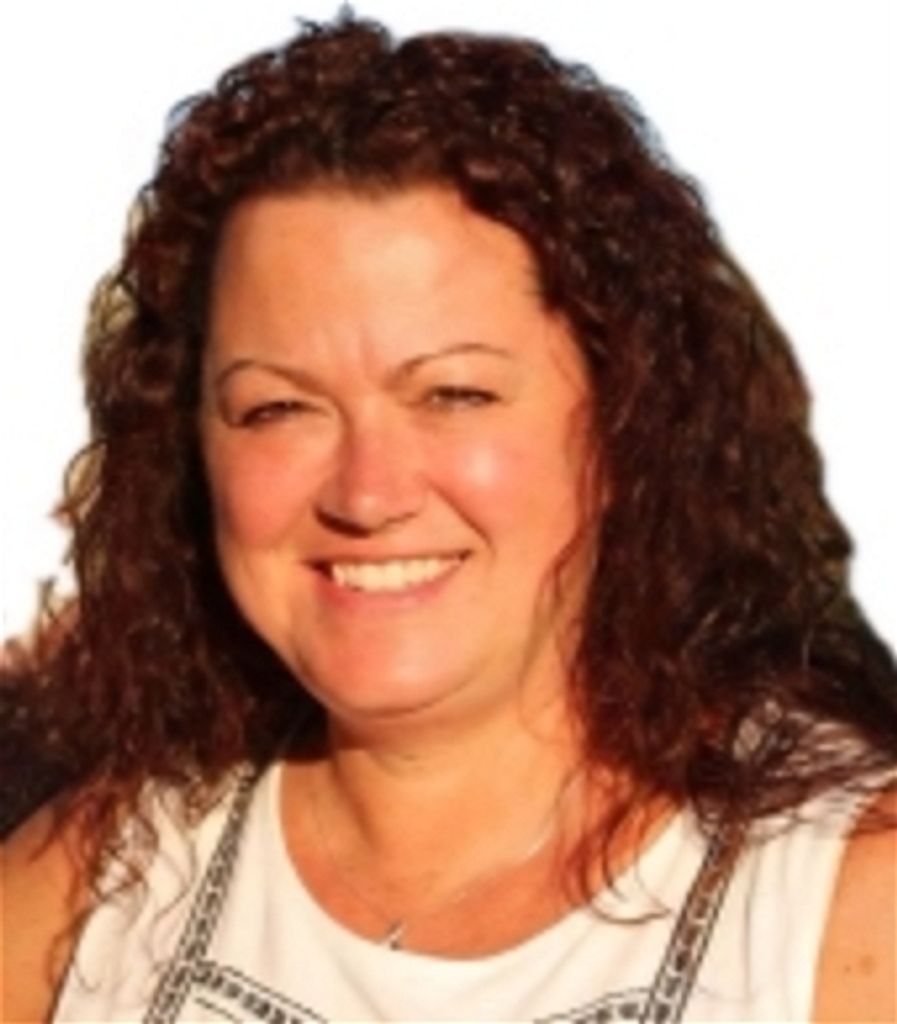 April Agnes Brooks Mace