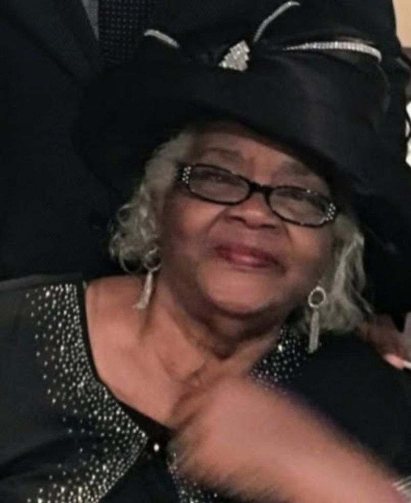 May Queen Davis Profile Photo