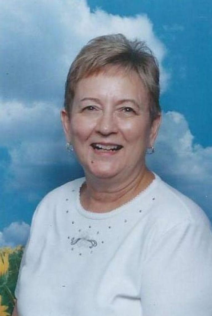 Rhetta Jo Noever Profile Photo