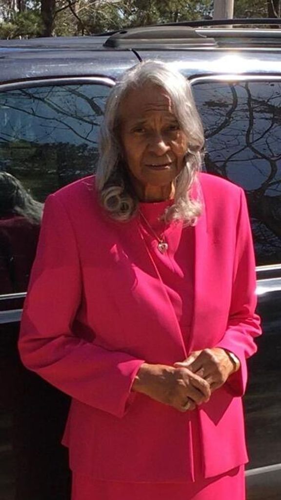 Mrs. Helen White Profile Photo