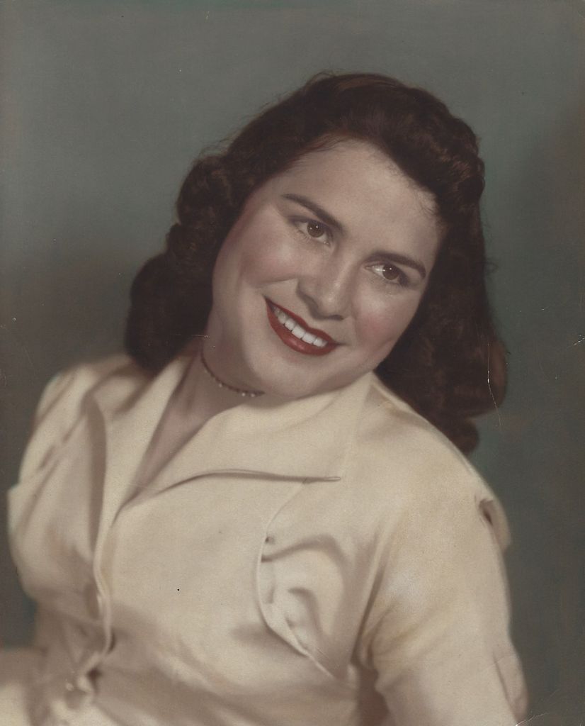 Gloria Herrera