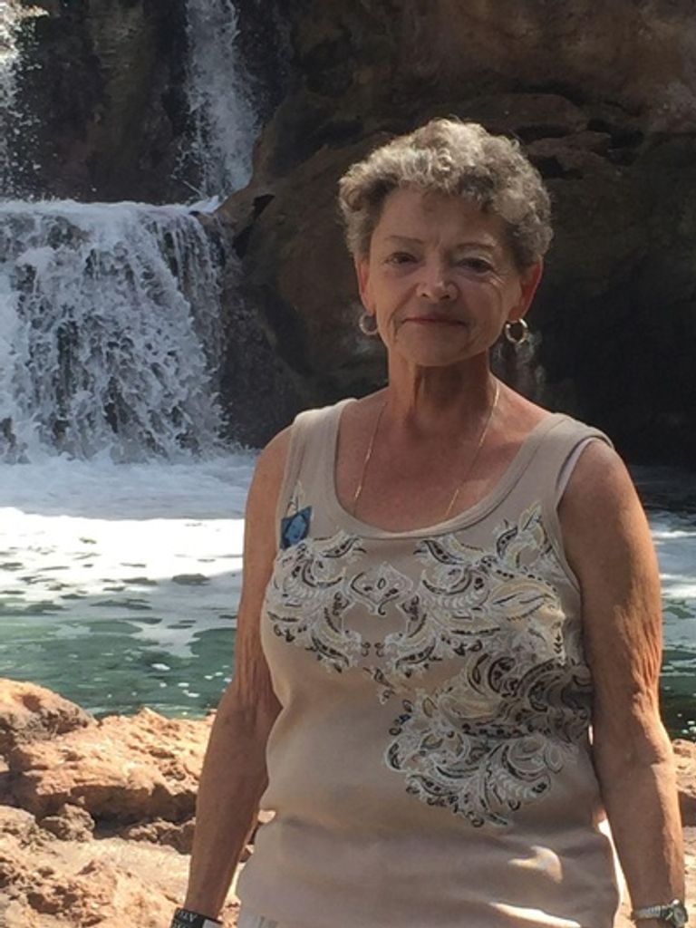 Joan Naseef (Nee Keaser)