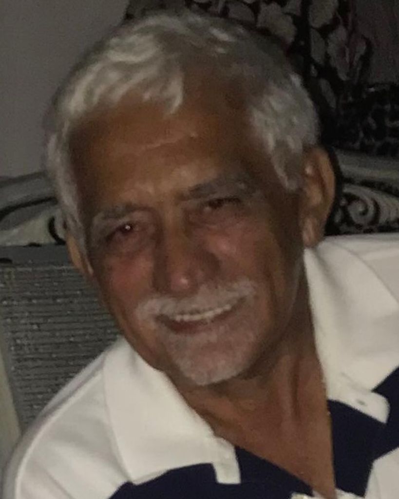 Carlos Luis Saavedra