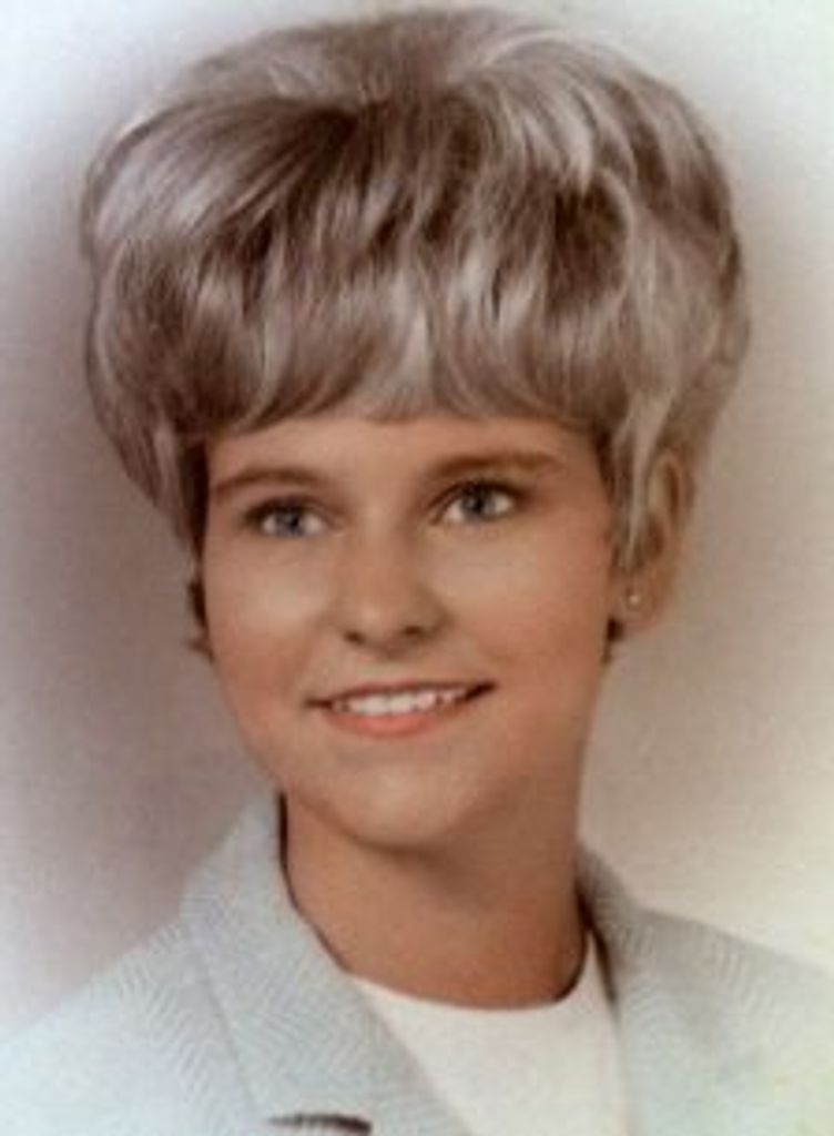 Donna Lee Clark
