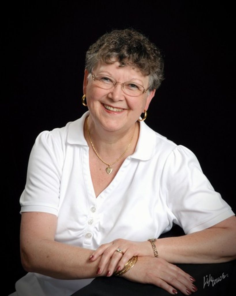 Carol Anne Schultz Profile Photo