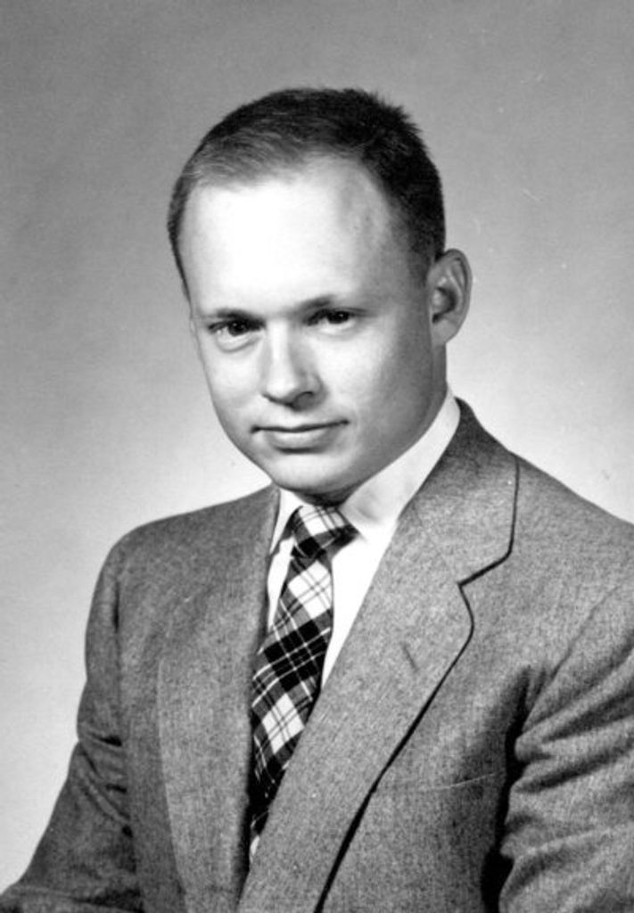 F. Robert Rhodes Profile Photo