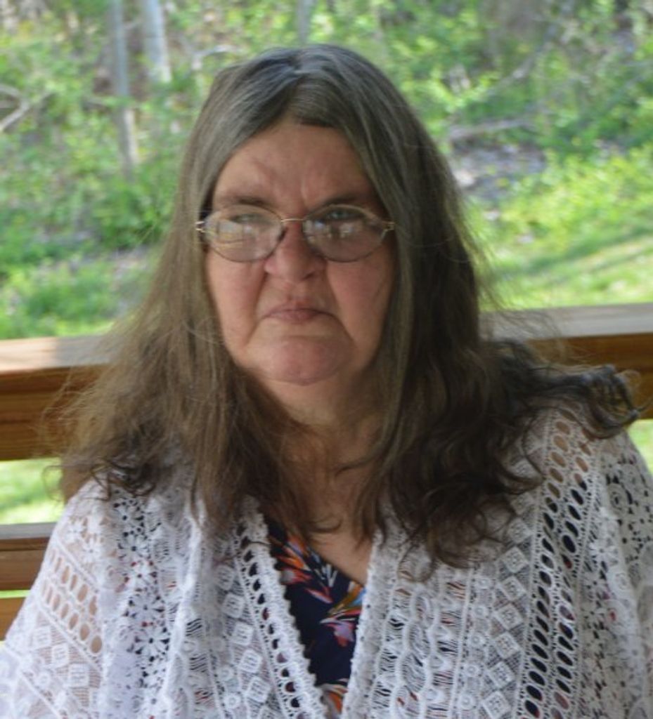 Lora Roberrts Profile Photo