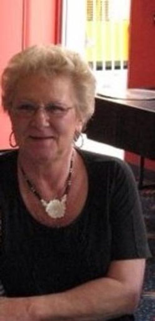 Laraine "Rainie" Smolinski