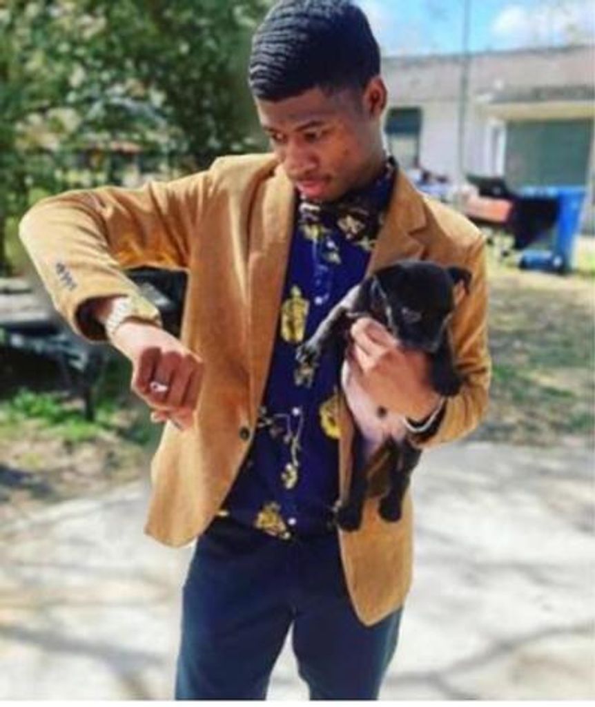 Treamell Robertson, Jr. Profile Photo