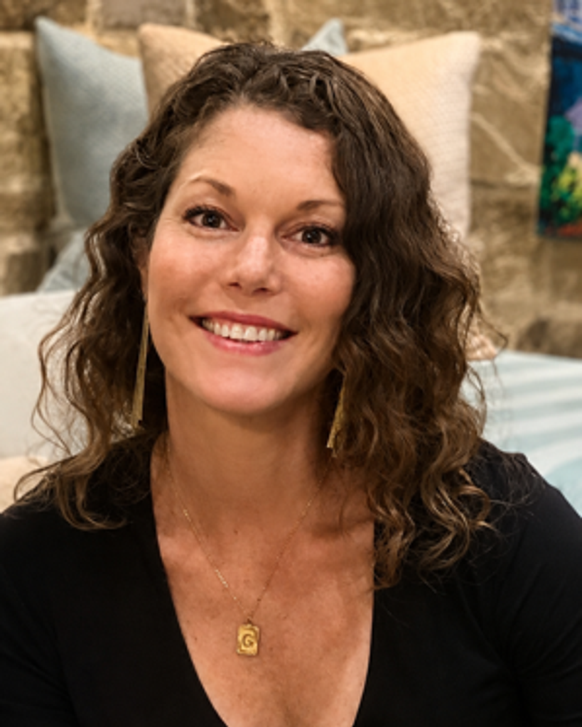 Julia Key Glorioso Profile Photo
