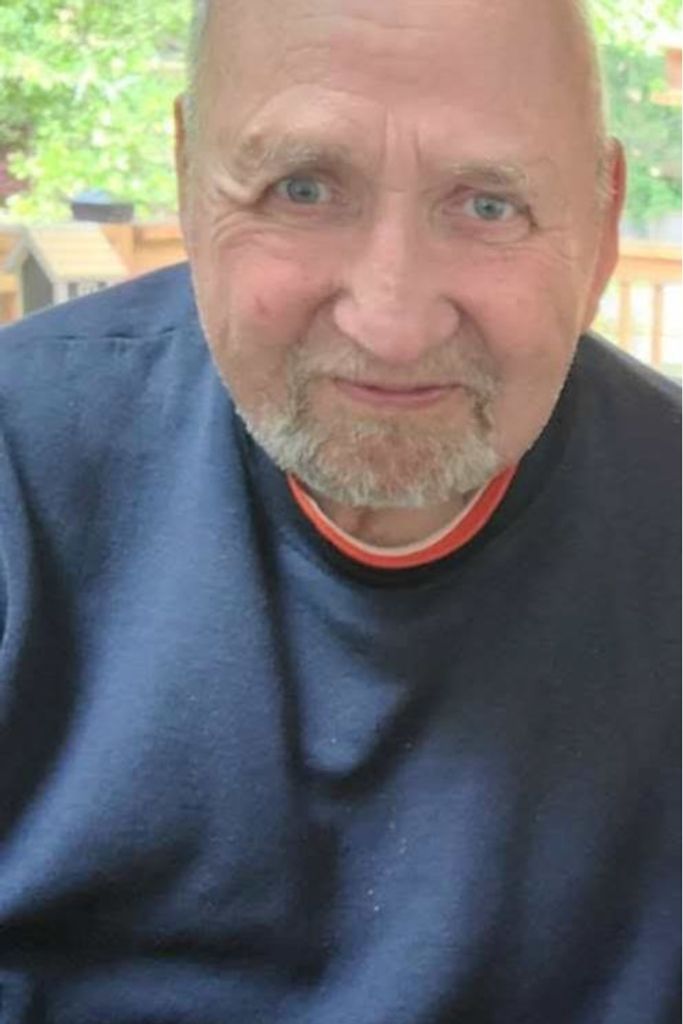 Robert Winton Barker Profile Photo