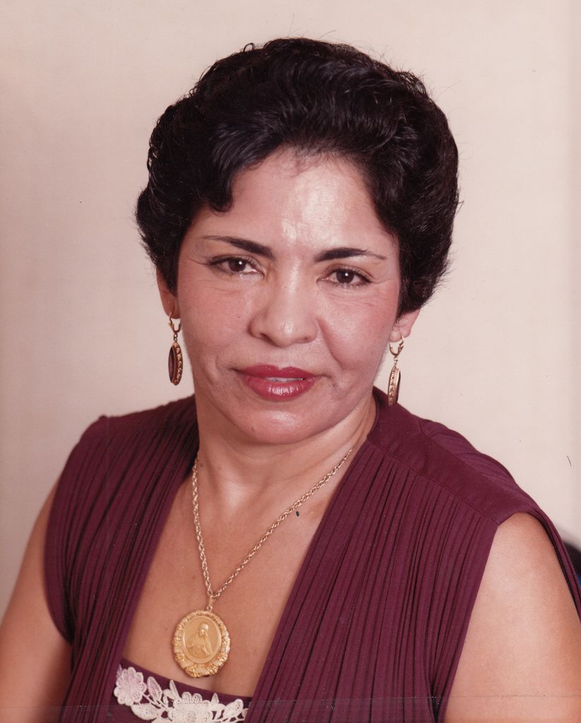 Blanca Holmes