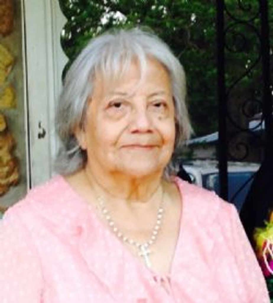 Adela Espinoza